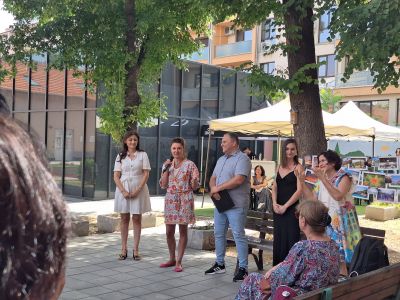 ФЕСТИВАЛ ЗА ГЛУХИ И ЧУВАЩИ - ОБЩУВАНЕ БЕЗ ГРАНИЦИ  - Сдружение Консултантско бюро Напредък 7 Пловдив
